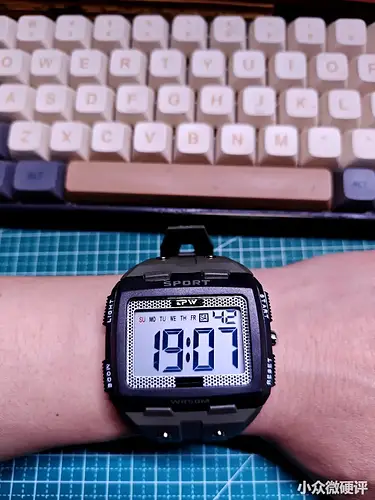 TPW电子表-01